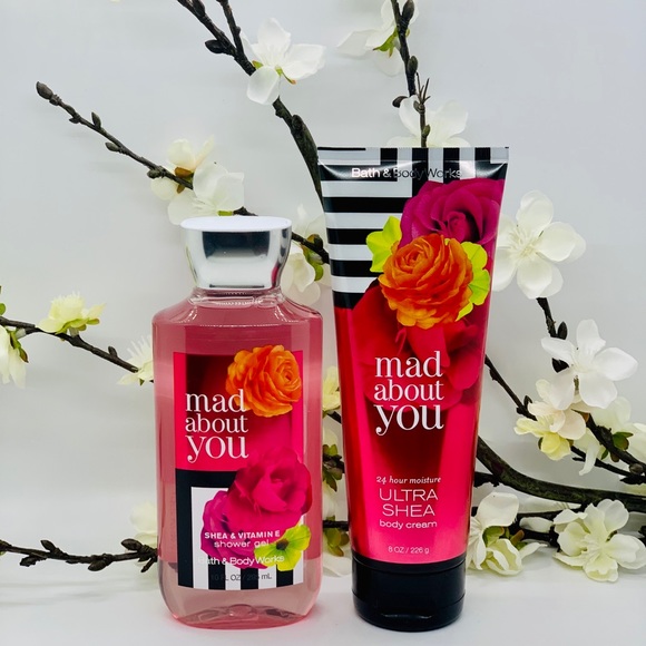Bath & Body Works Mad About You 2- Piece Set - Picture 1 of 4